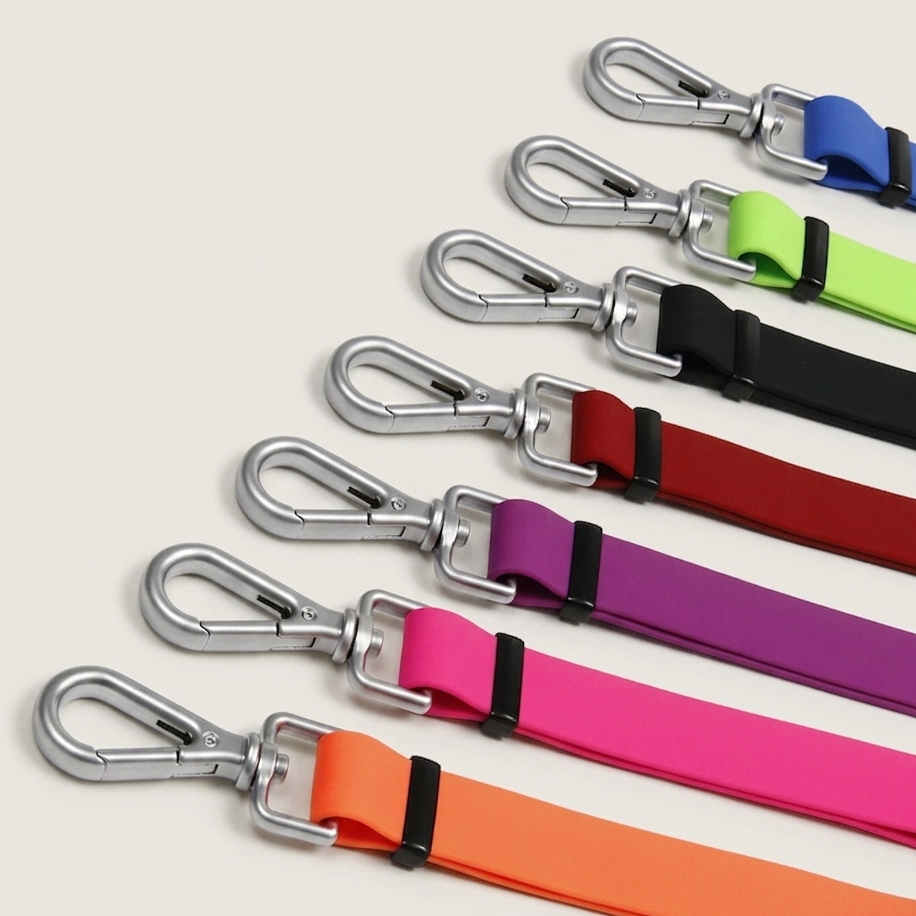 Waterproof PVC Anti-Lunge Dog Leash with 360° Swivel Hook